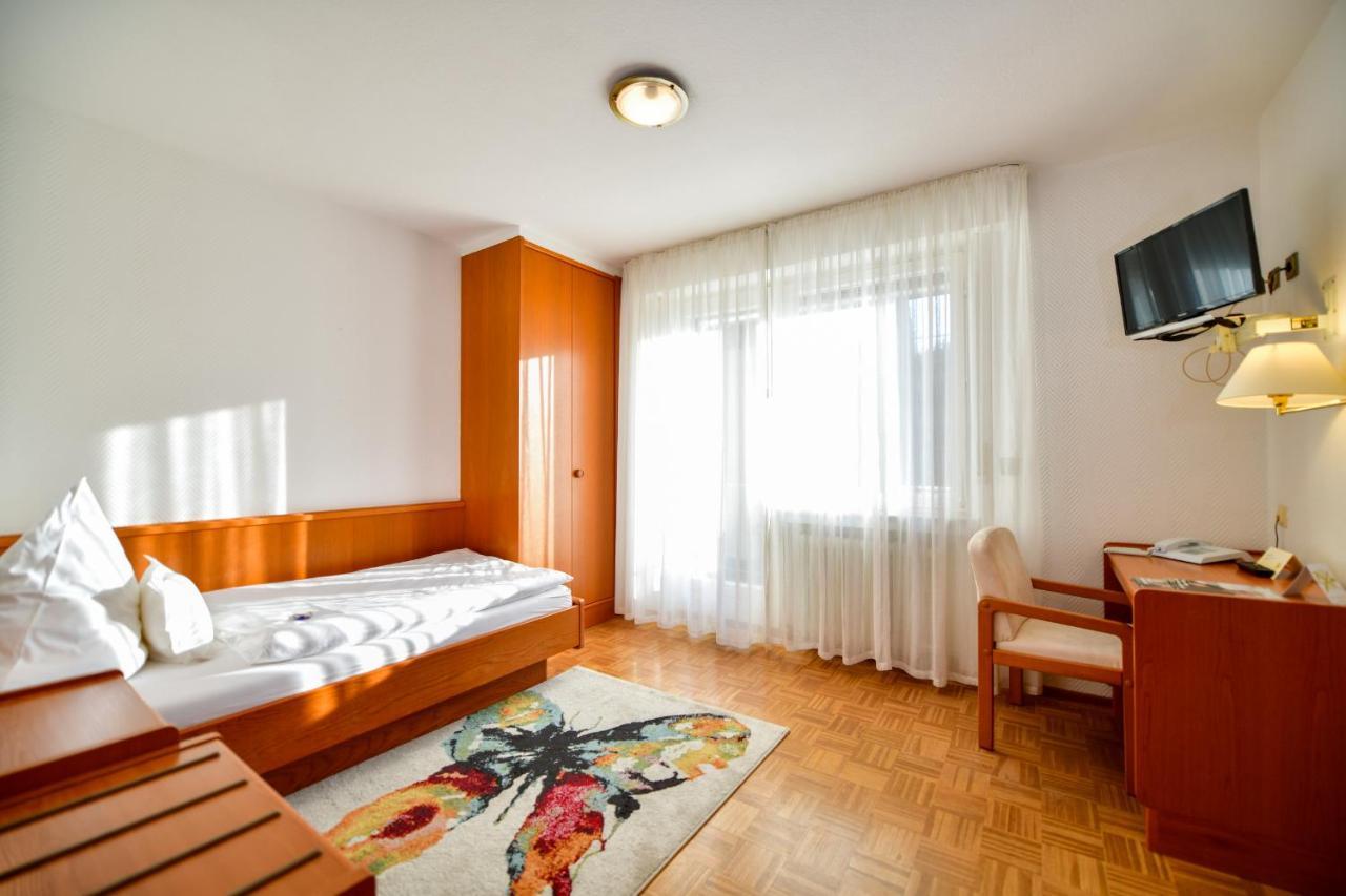Hotel Zur Post Balve Exteriör bild
