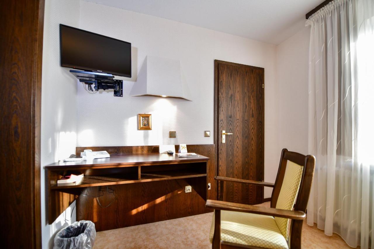 Hotel Zur Post Balve Exteriör bild