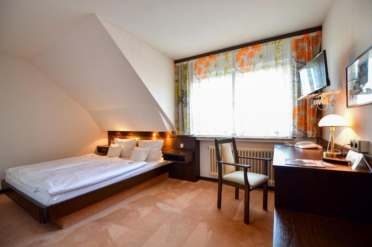 Hotel Zur Post Balve Exteriör bild
