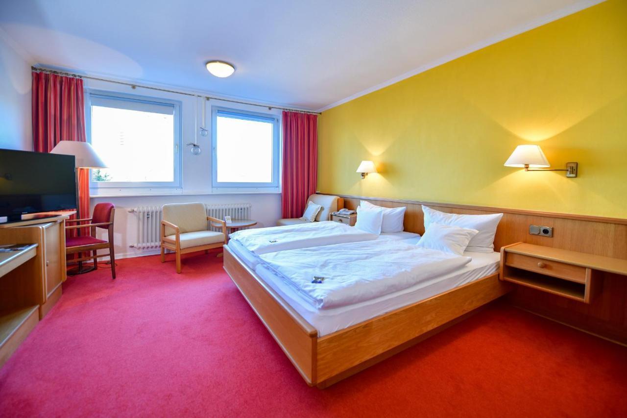 Hotel Zur Post Balve Exteriör bild