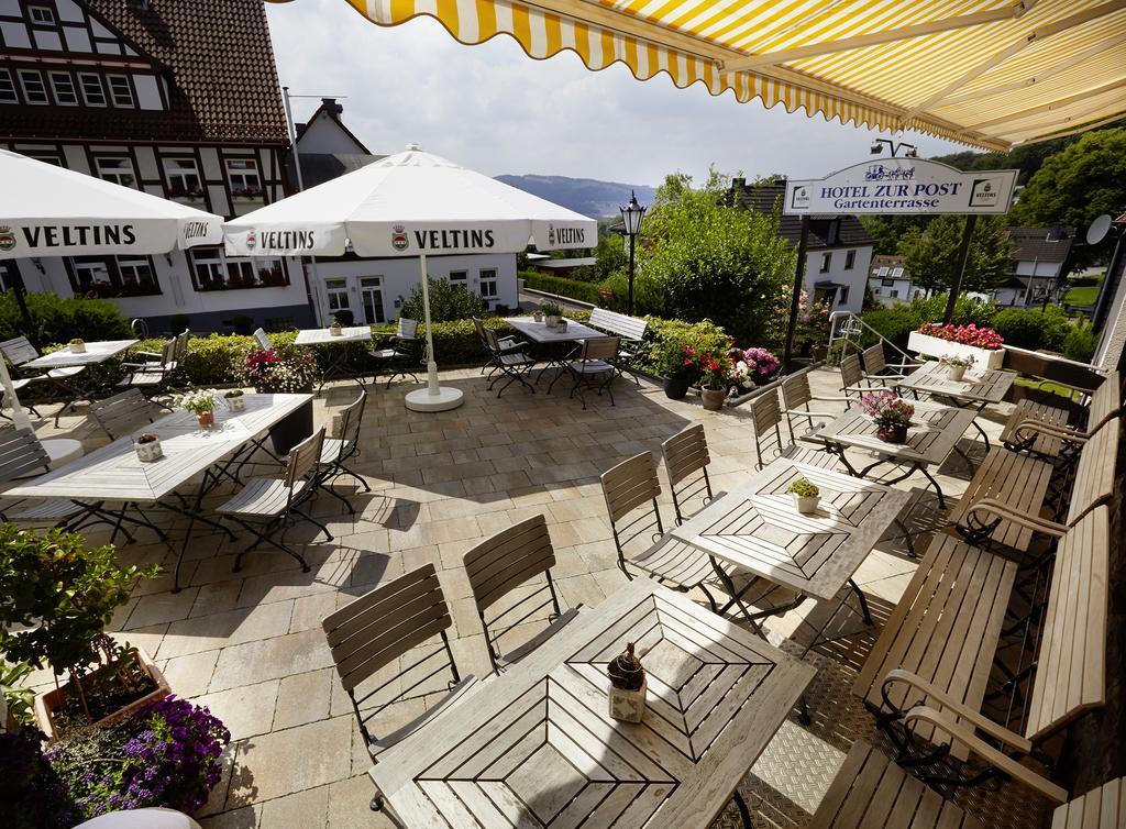 Hotel Zur Post Balve Exteriör bild